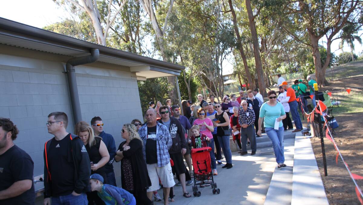 Long line up at Birkdale South State School. PHOTOS: Rex Cole