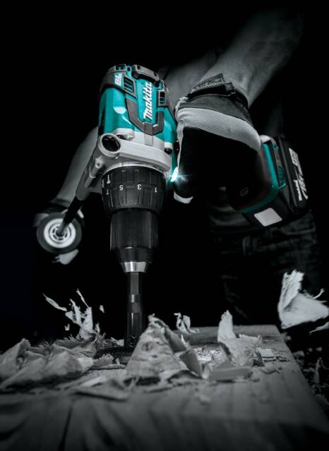 Makita boasts the world’s largest range of products used on one battery platform, Makita’s 18 Volt Lithium-Ion batteries are compatible with over 135 power tools and garden products.