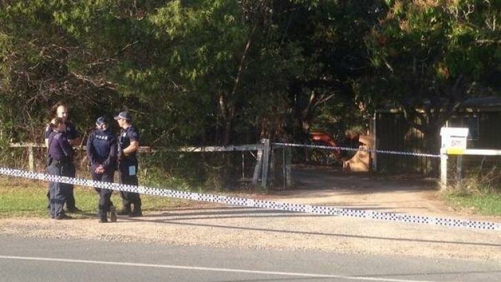 Police at the Coomera house where a man was found dead on Wednesday morning. Photo: Alex Bernhardt/Nine News