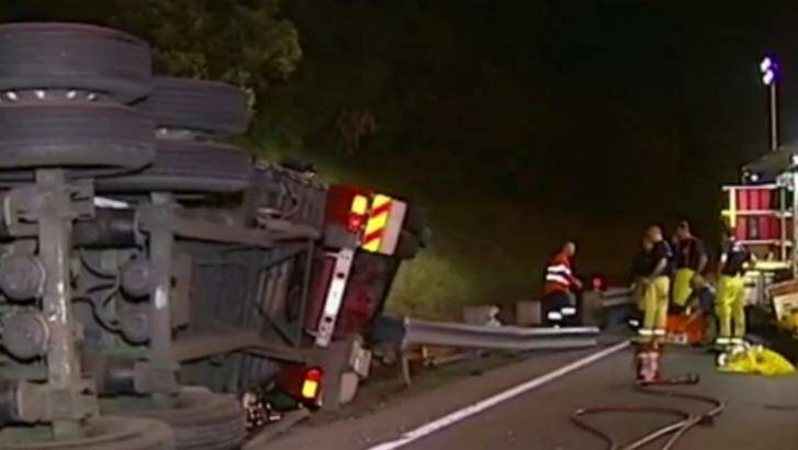 A 36-year-old man died on Friday evening after his truck rolled on the Pacific Motorway at Eight Mile Plains and caused heavy delays into Saturday morning. Photo: The Today Show - Twitter