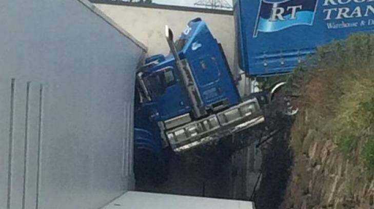 An unoccupied truck has crashed into a warehouse in Brisbane's southwest. Photo: Phill / Twitter