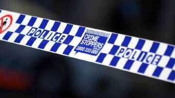 Police found a man with a gunshot wound inside a vehicle in Melbourne's southeast early on Saturday. (Steven Saphore/AAP PHOTOS)