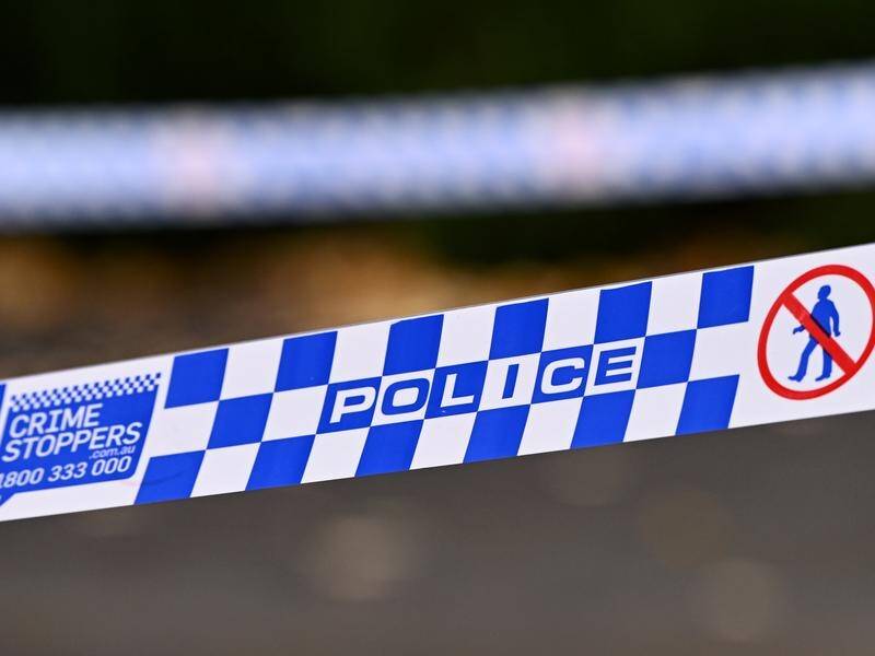 Police have shot and injured a man after a suspected fatal stabbing in Queensland. (Joel Carrett/AAP PHOTOS)
