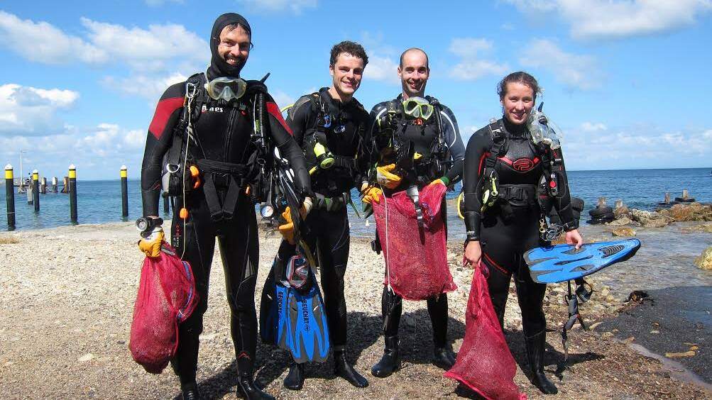  UniDive volunteers went underwater to clear rubbish at Amity Point on Saturday.