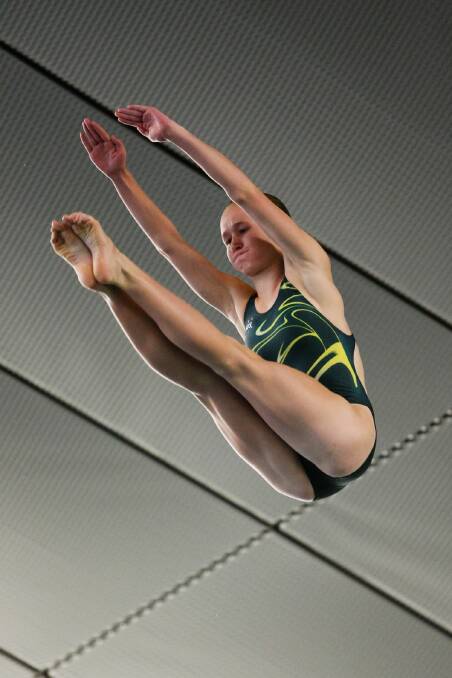 Emily Meaney won the 2014/15 Australian Open Women s 10-metre Platform Diving event at the Australian Championships in Adelaide this month.