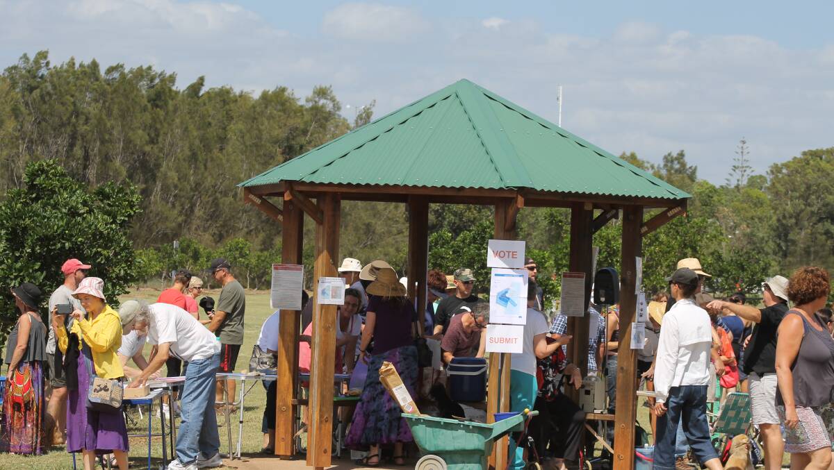 Protesters signed petitions to have the Toondah plan withdrawn.