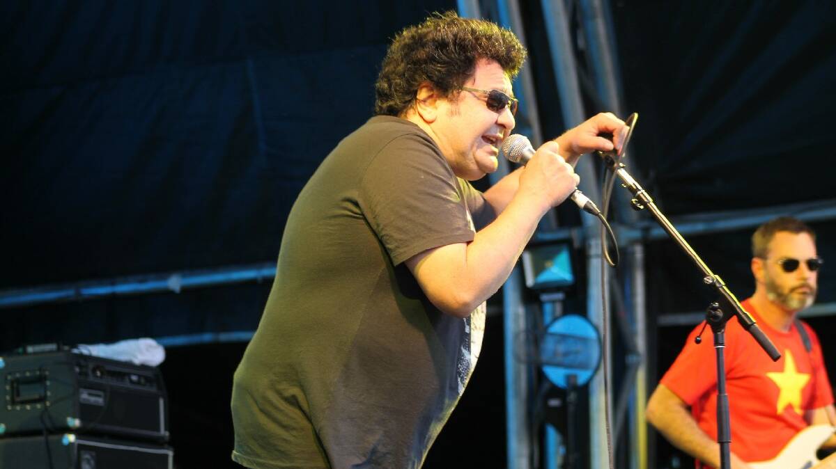 Richard Clapton thrilled the fans with his many hits. Photo by Brian Hurst 