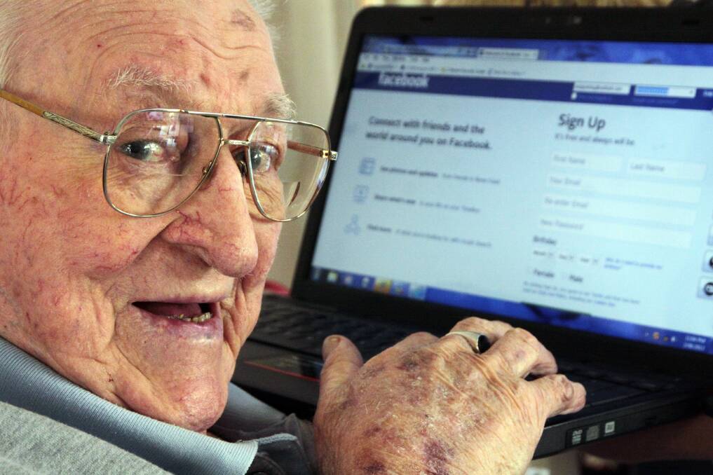 AUGUST: Colin King, 82 of Victoria Point is an avid Facebook user . Photo by Chris McCormack