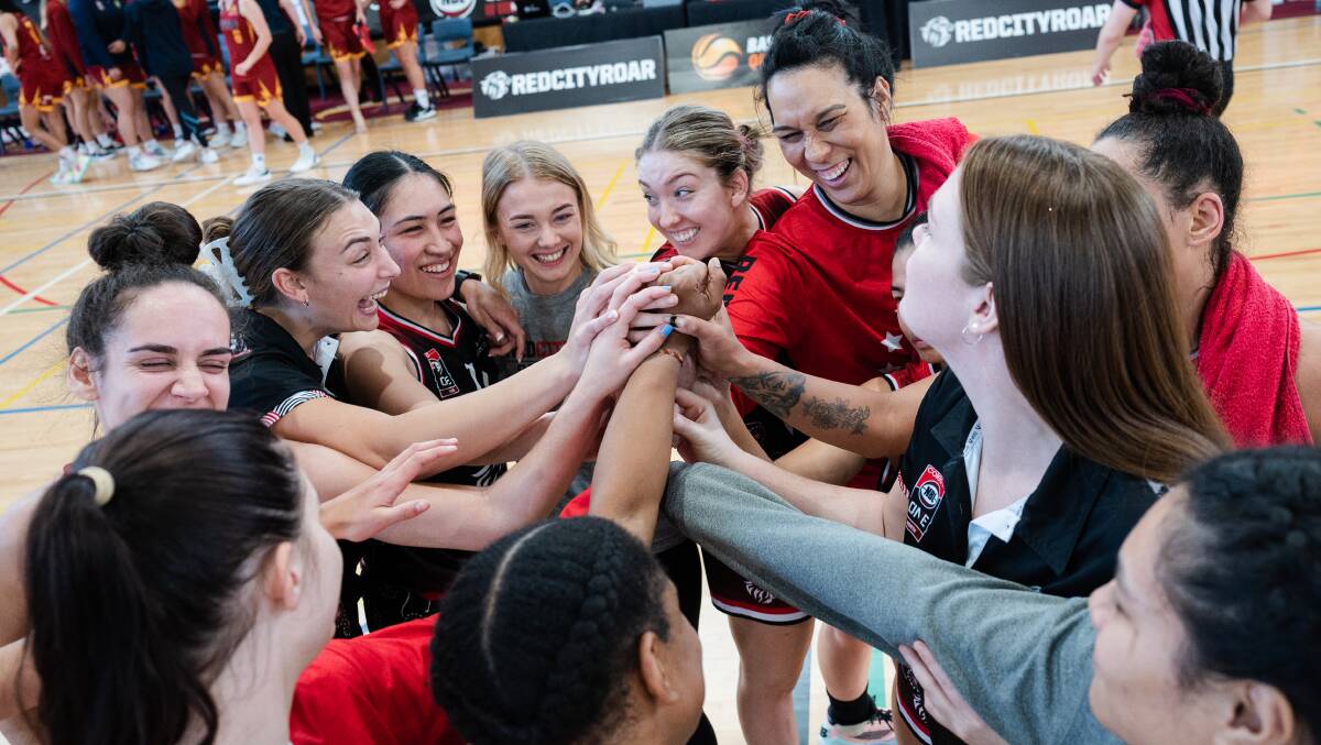 RedCity Roar NBL1 North women's team narrowly went down to the title favourites Logan Thunder in their last game of the 2022 season. Picture by B.Rad Sports Photography.