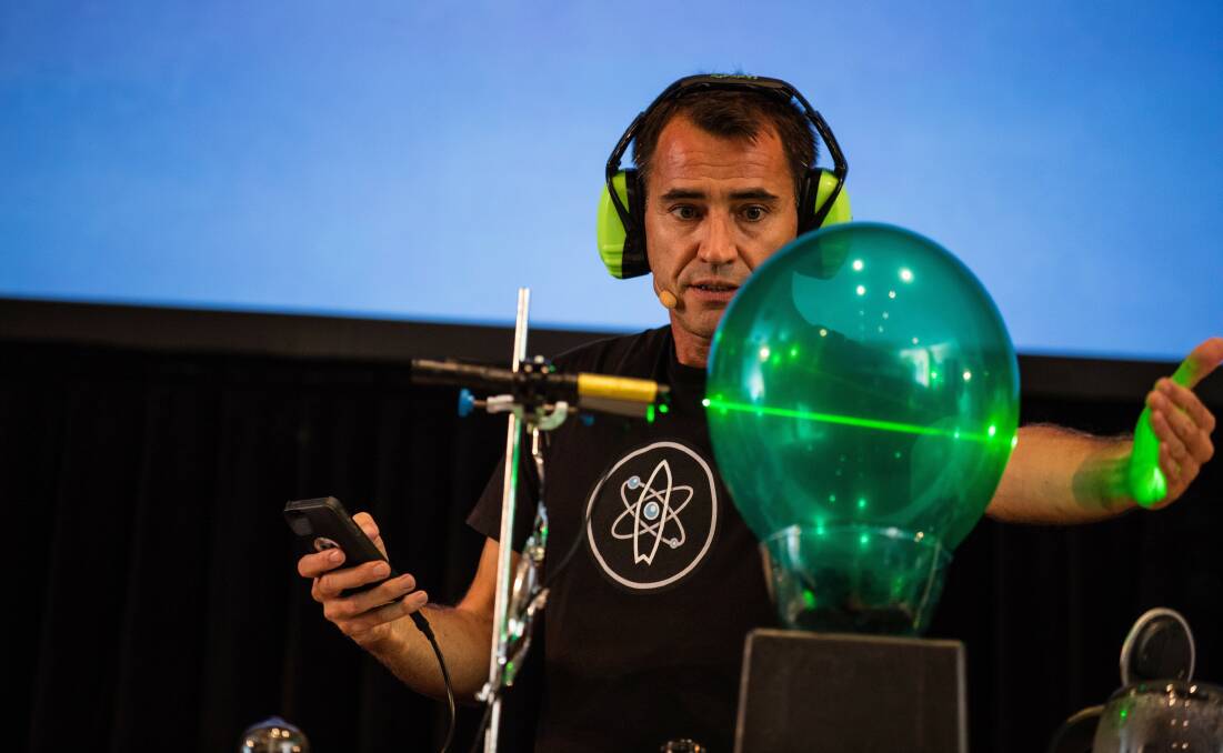 SHOWTIME: the Surfing Scientist, Ruben Meerman, will present an hour long show on the periodic table.