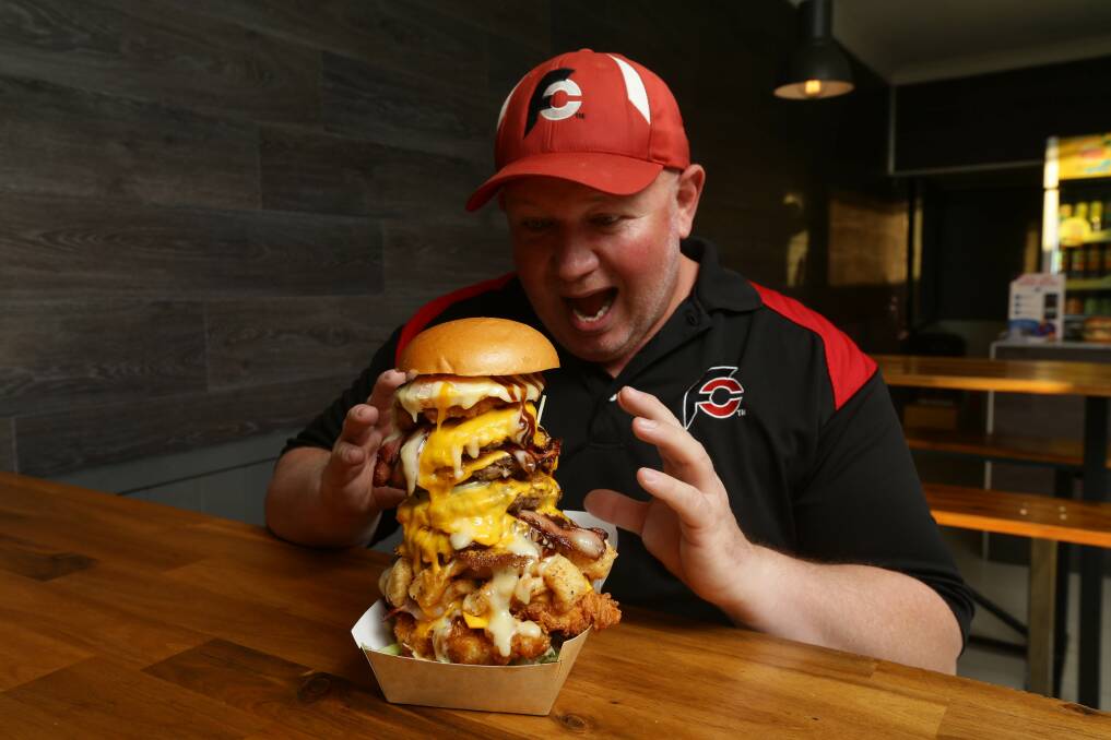 MATCH FIT: Jamie Miller sizes up the "Fat Phukka" at Eight Bulls in Hamilton. Picture: Jonathan Carroll