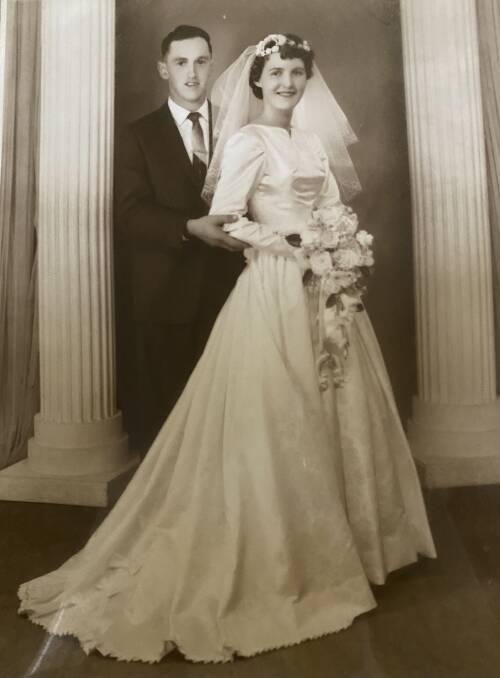 HAPPY COUPLE: Stan and Val Goleby on their wedding day in 1961.