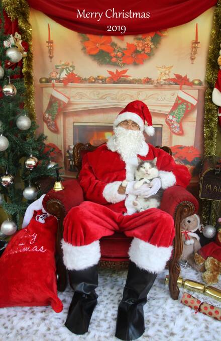 SANTA CLAWS: Santa with Mercy. 