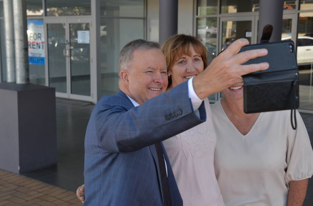 NEW START: Opposition leader Anthony Albanese and Donisha Duff stop for a selfie. Photo: Jordan Crick
