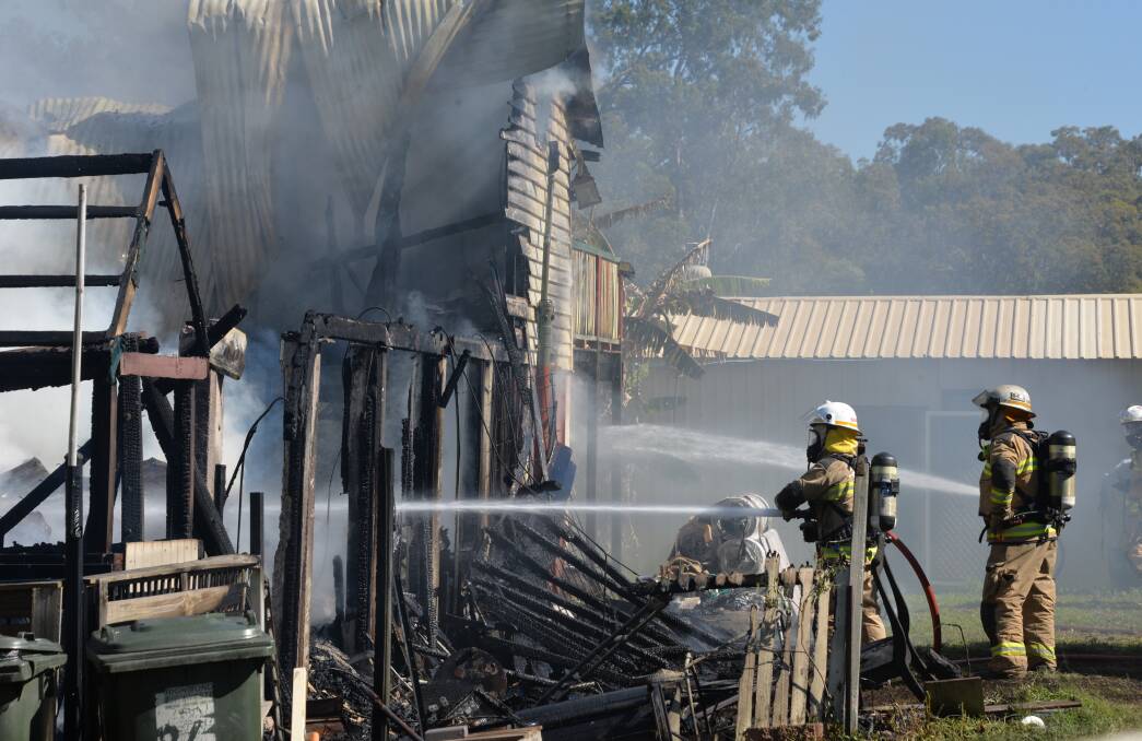 EMERGENCY: Multiple fire crews were battling a house blaze at Redland Bay. Photo: Jordan Crick