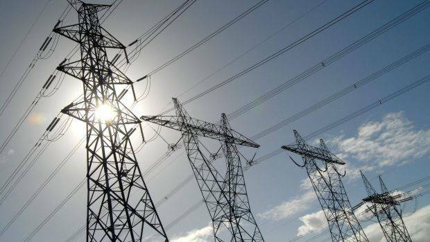 ISSUE: A mass power outage has affected hundred of thousands of customers in Queensland.