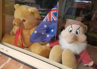 SEARCH: Grumpy has formed an unlikely friendship with a teddy bear at Redland Bay. Have you seen the odd couple? 