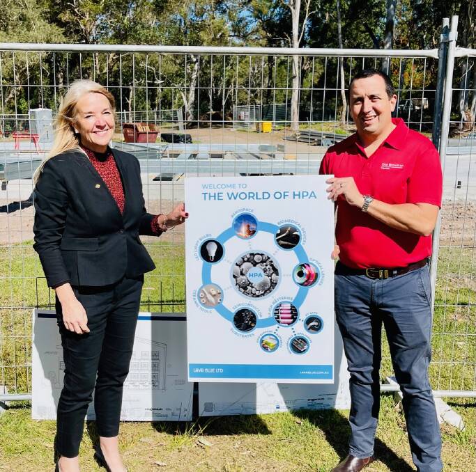 IMPORTANT WORK: Redlands MP Kim Richards and Capalaba MP Don Brown have heaped praise on the work being carried out at the Redlands Research Centre. Photo: supplied