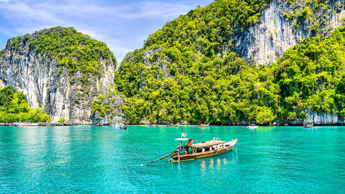 Deals of the week: Pack for Phuket, five-star Dubai, on water in Alaska