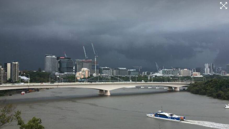 Storm clouds rolling in across Brisbane. Photo: Laura Dymock/7 News Brisbane.