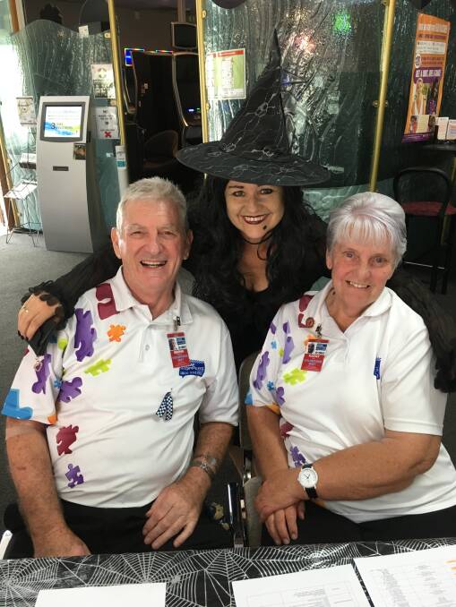 FUN TIMES: Crime Stoppers Brisbane Bayside volunteers Bernie Coleman, Donna Stone and Kathy Huf want people to join golf day fun planned for November 2. Photo: Supplied