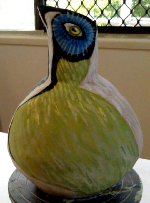 ART: This honey bird decanter was hand built by Beatrice Sheehan.