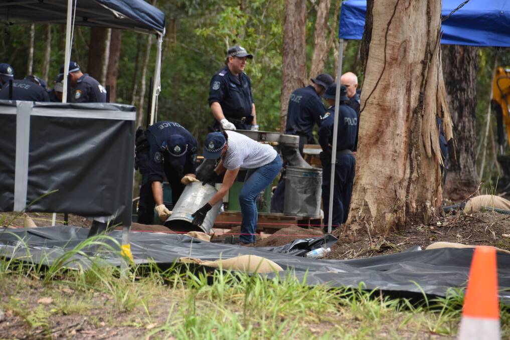 Search:Police continue to sift through soil at the search site at Cobb and Co Rd/Batar Creek Rd. Photo: Ruby Pascoe