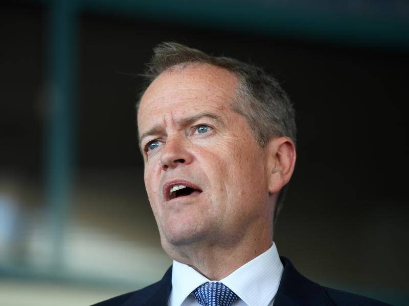 Bill Shorten has committed to ensure school-based swimming lessons for all Australian kids.