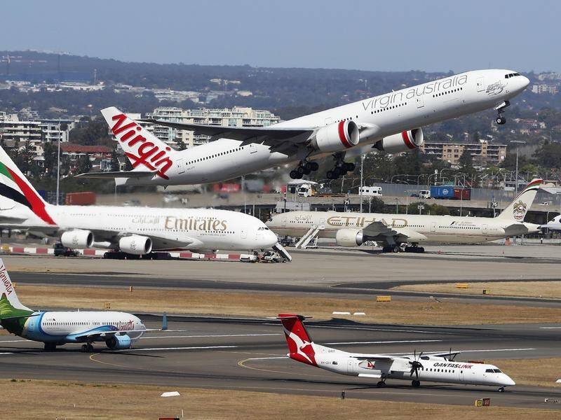 There have been disruptions at Sydney airport because of strong winds with many flights cancelled.