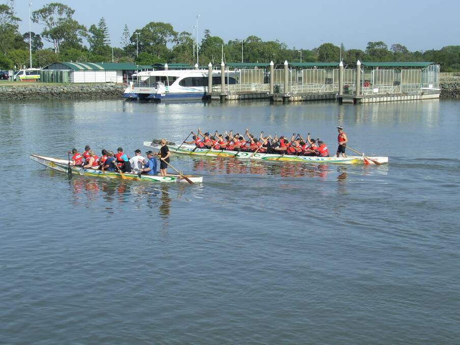 Redlands Sea Dragons have competitive and non-competitive boats training every 
Saturday and Sunday.