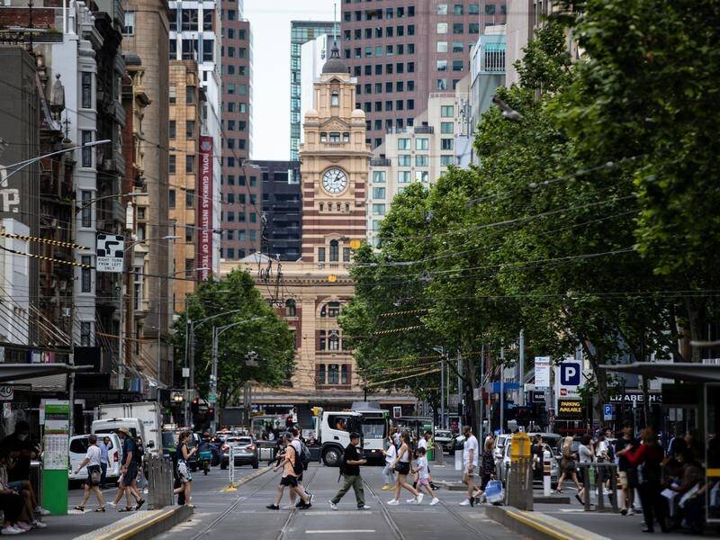 Most Australians believe the worst of the pandemic has passed despite signs of a new COVID-19 wave. (Diego Fedele/AAP PHOTOS)