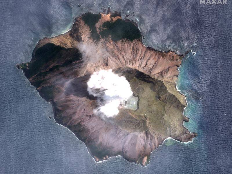 Strong seismic activity on Whakaari has hampered the retrieval of the bodies on the island.