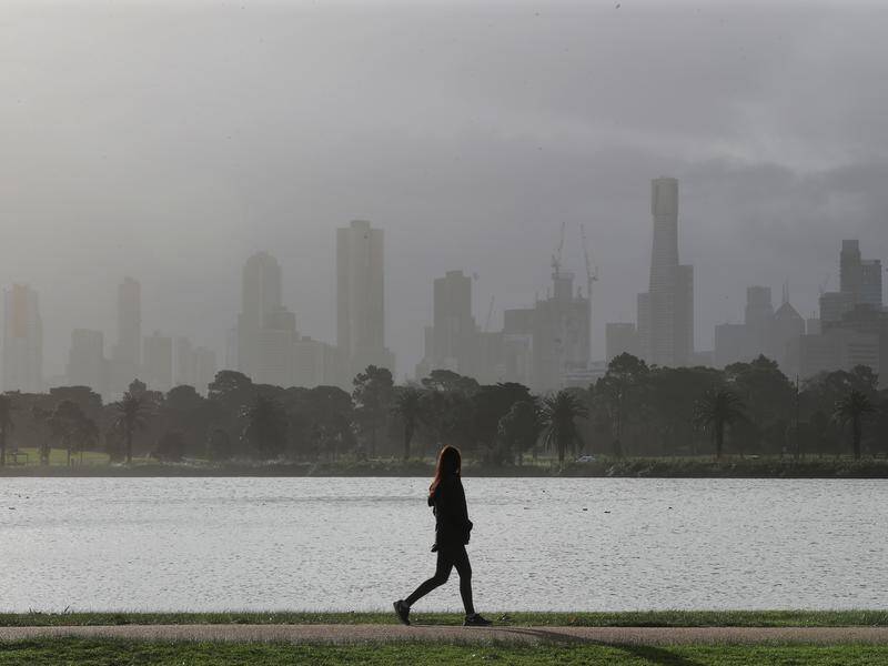 Poor weather is forecast to disrupt the World Cup of Golf in Melbourne.