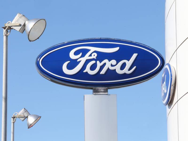 Ford says it will invest $500mln in Australia and hire staff after General Motors' decision to quit.