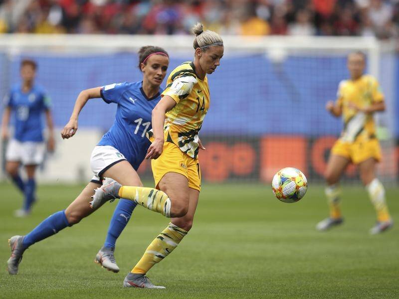 Australia's Alanna Kennedy (r) is eager to beat Brazil in their World Cup showdown in Montpellier.
