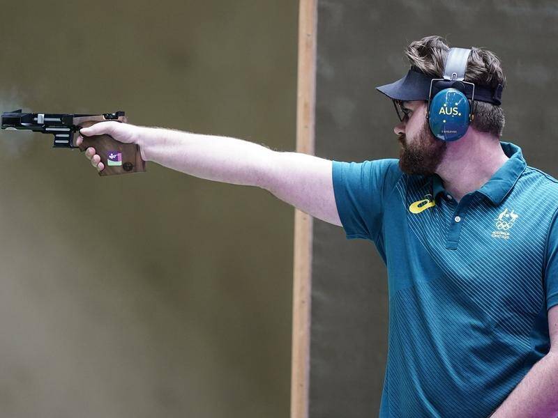 Australia's Sergei Evglevski has missed a place in the men's 25-metre rapid fire pistol final.