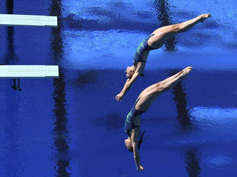 Georgia Sheehan and Esther Qin have won synchro diving gold for Australia at the Gold Coast Games.