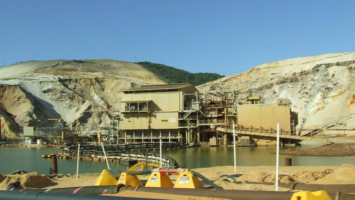 Mineral sands miner Sibelco will close its Yarraman Mine in August. The company says job loses will be kept to a minimum with many redeployed throughout the business. 
