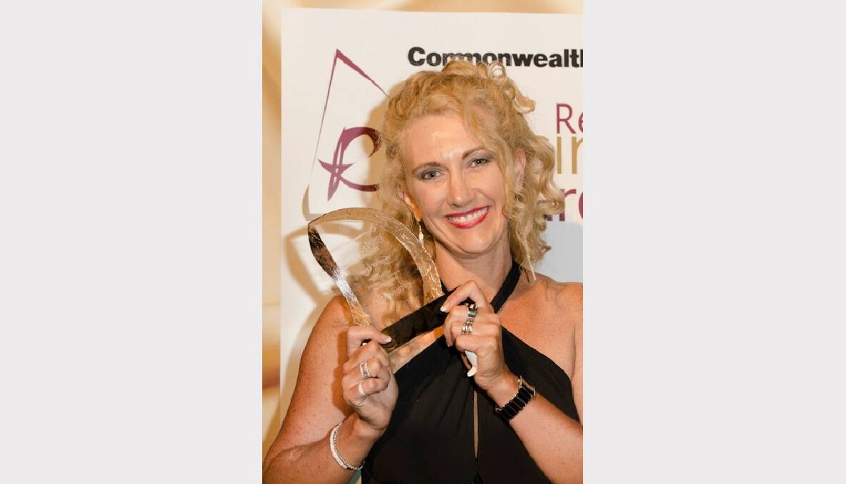 Stephanie Wilson of TFI Dentistry – Best Business, Best Employer and Hall of Excellence inductee in the 2012 Commonwealth Bank Redland Business Awards.